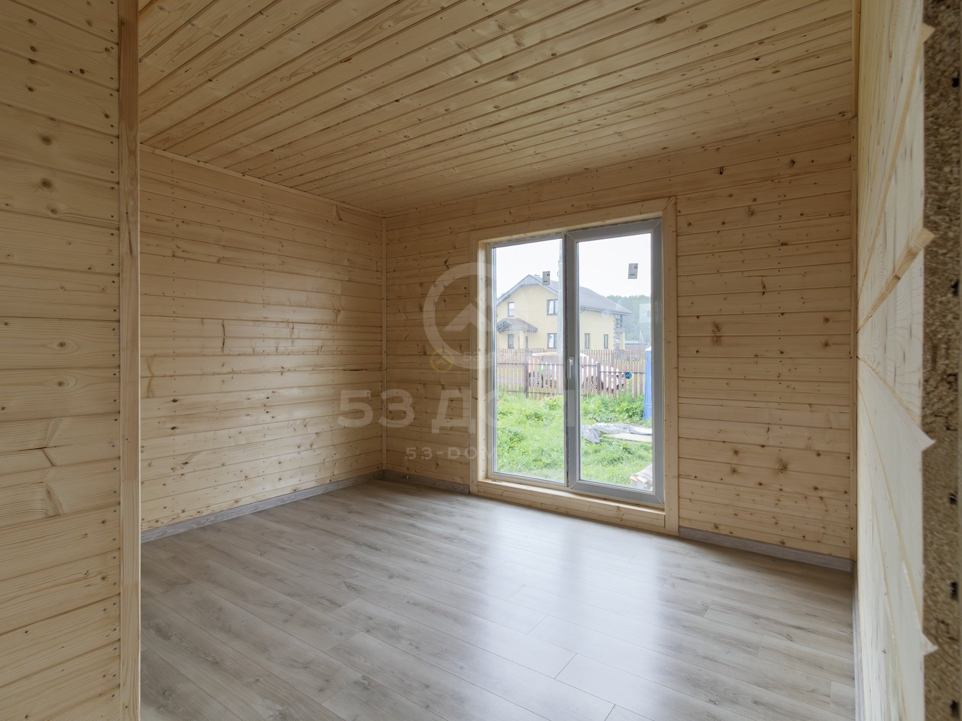 Каркасный дом ДК302 7,5х6 м с мансардой и террасой