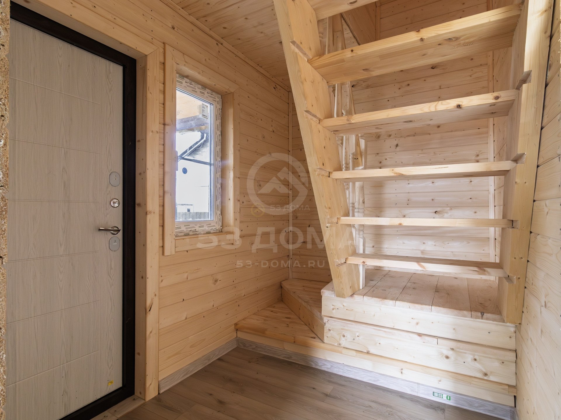 Каркасный дом ДК302 7,5х6 м с мансардой и террасой
