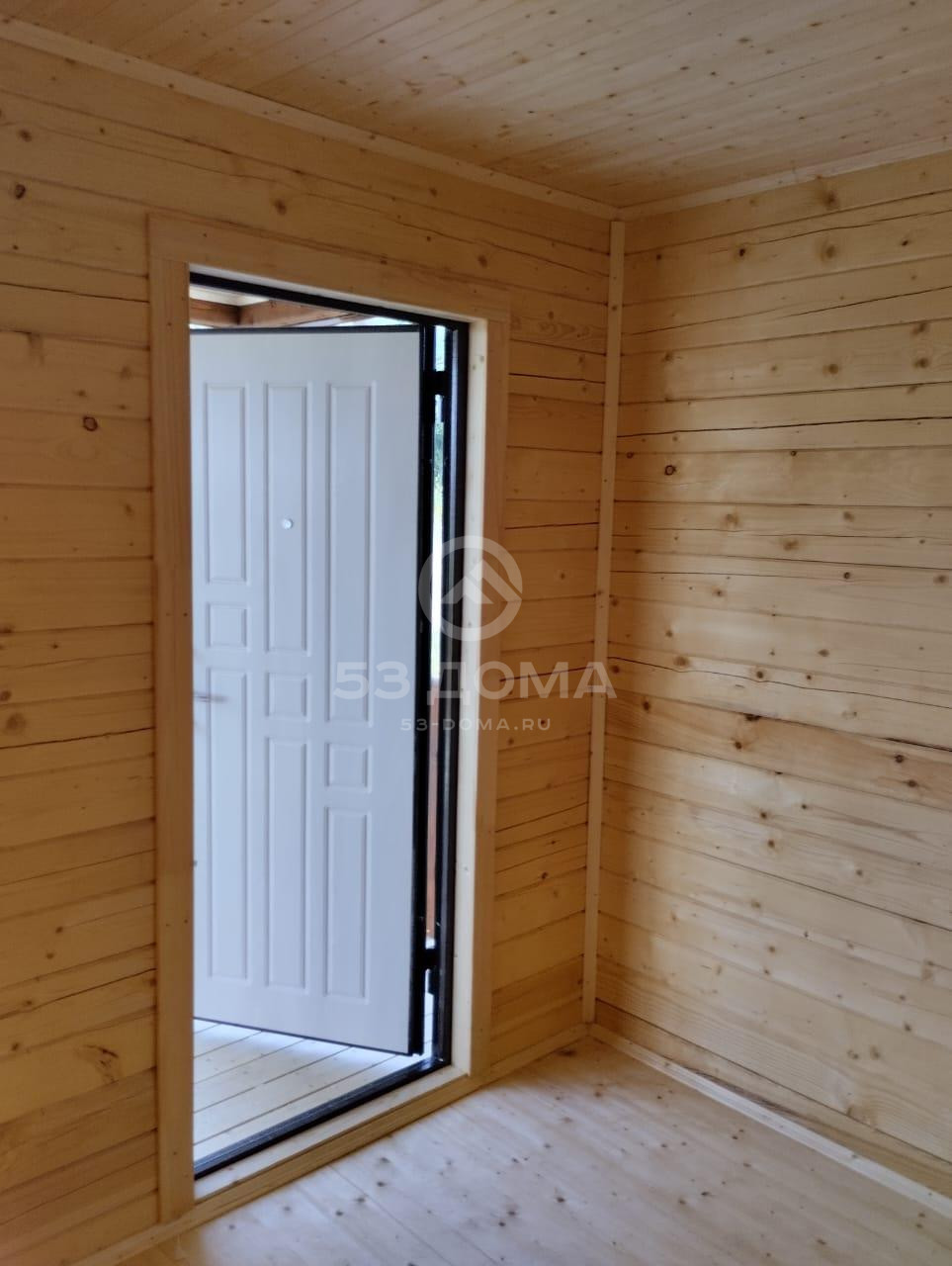 Дом из бруса 6х8 м, с мансардой и террасой