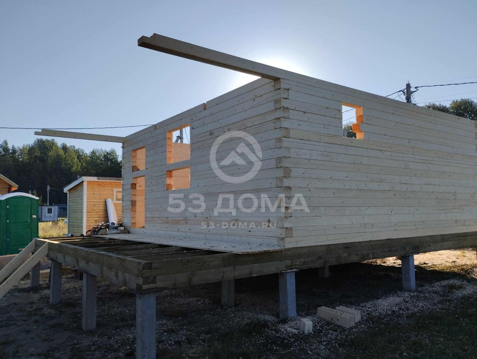 Дом из бруса 6х8 м, с мансардой и террасой