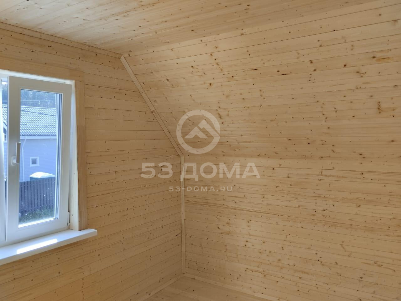 Дом из бруса 6х8 м, с мансардой и террасой
