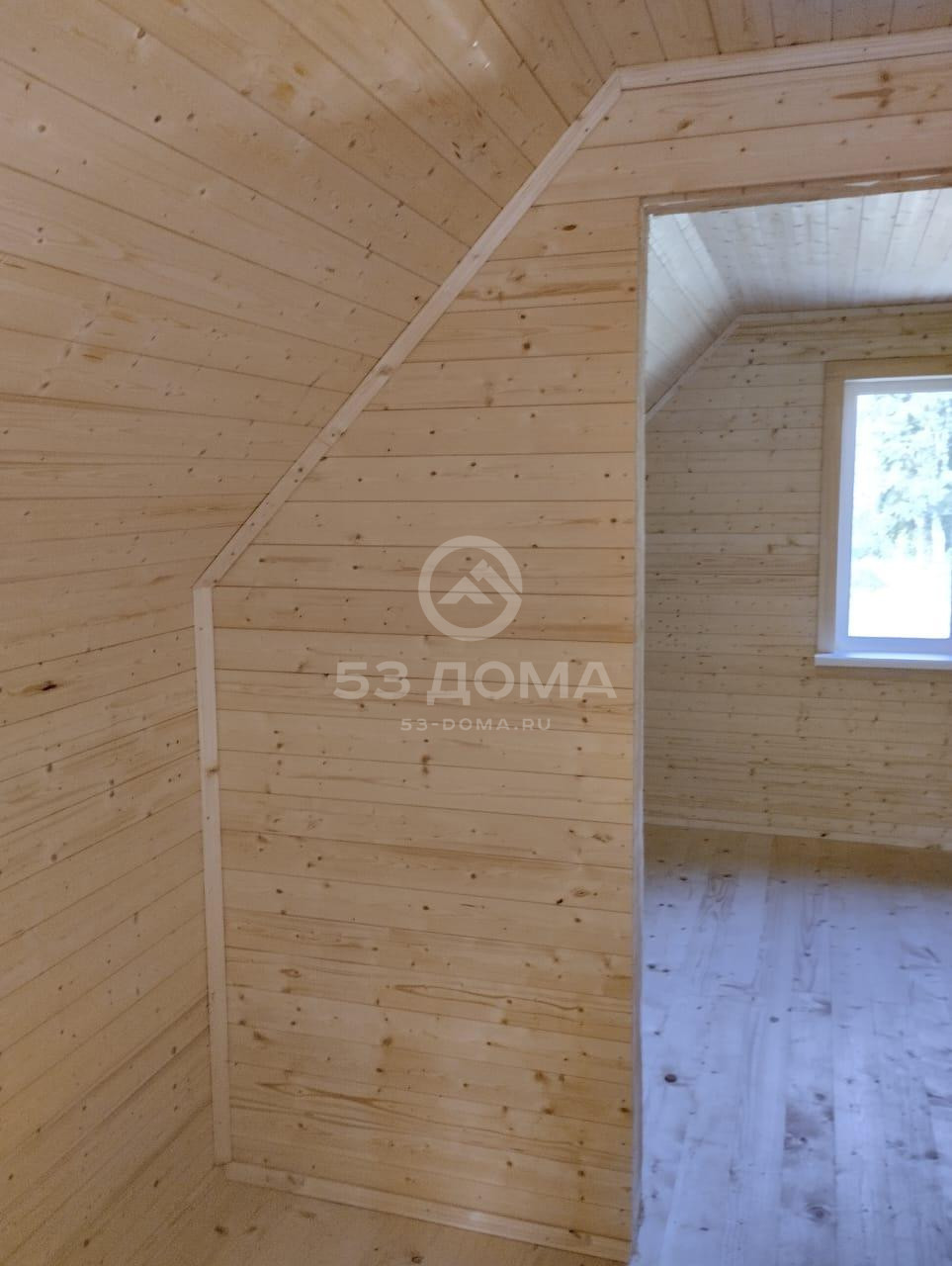 Дом из бруса 6х8 м, с мансардой и террасой