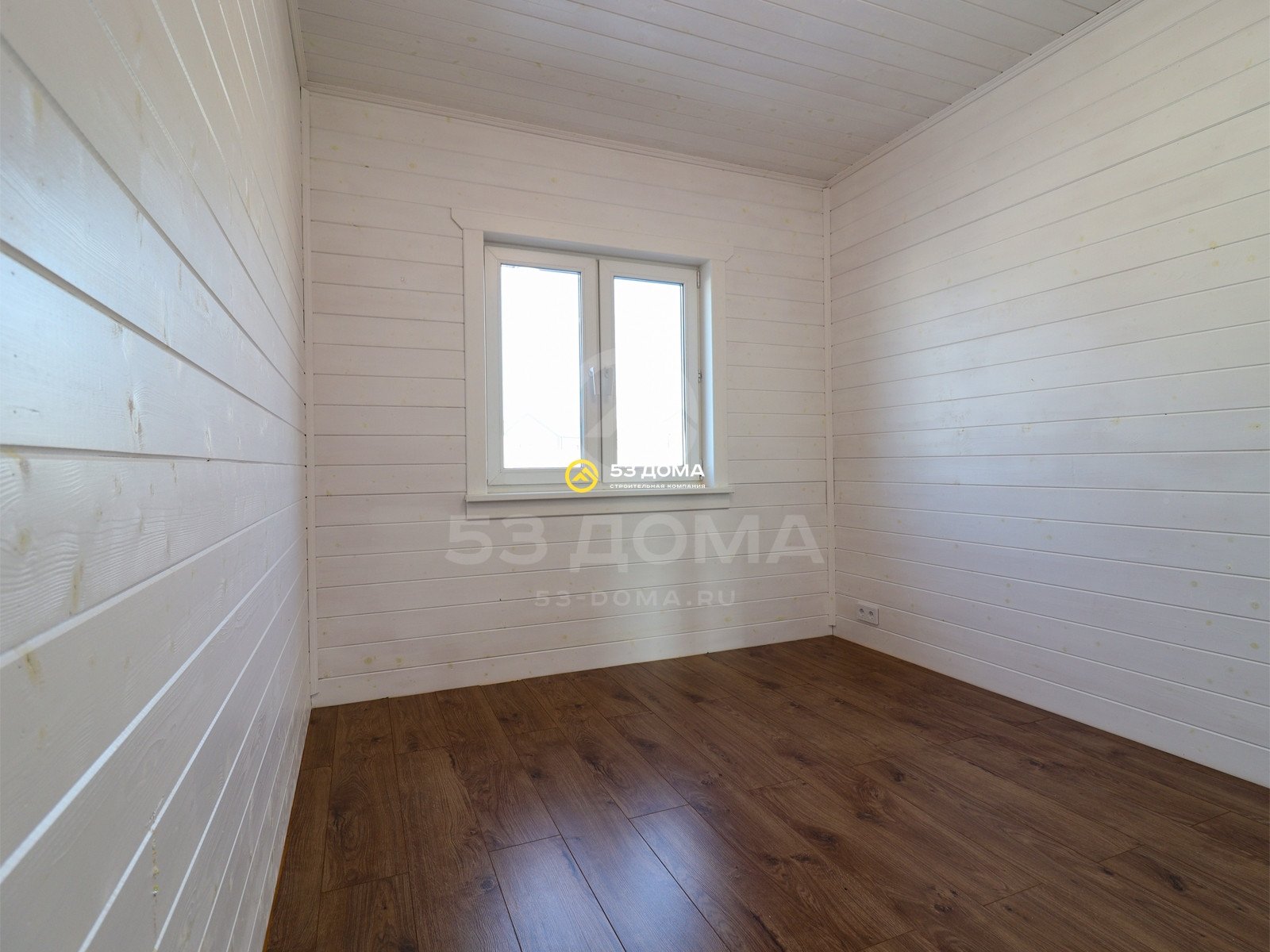 Каркасный дом 8х10 м с террасой, 1 этаж