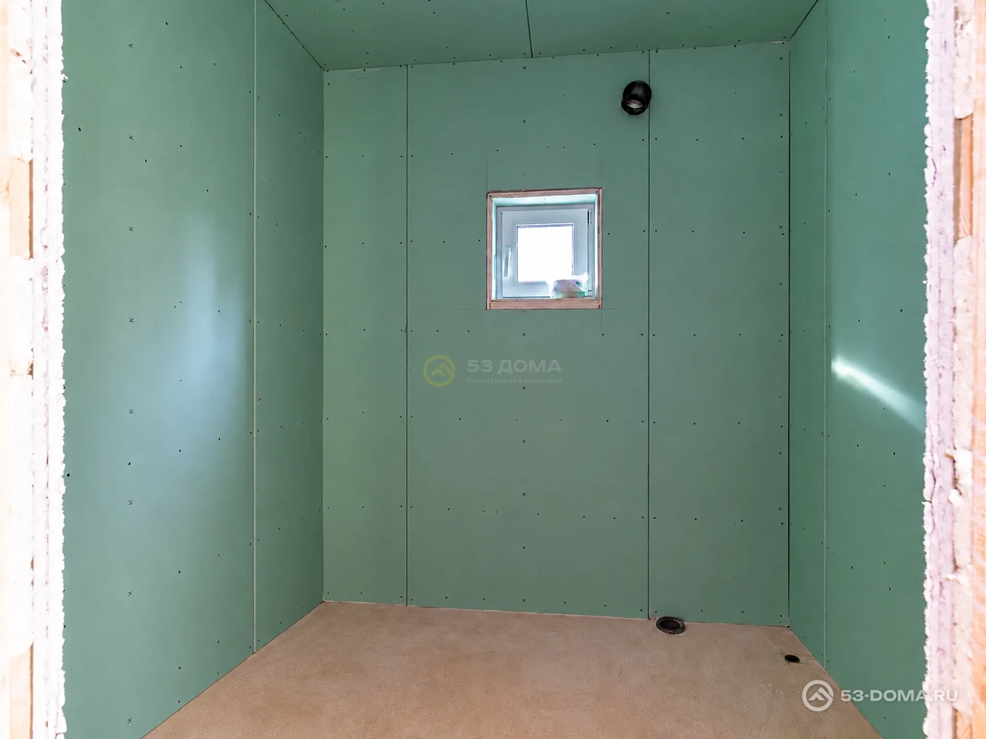 Каркасный дом по проекту ДК 202, 12×7 м с крыльцом 2,5×1,5 м, 3 недели